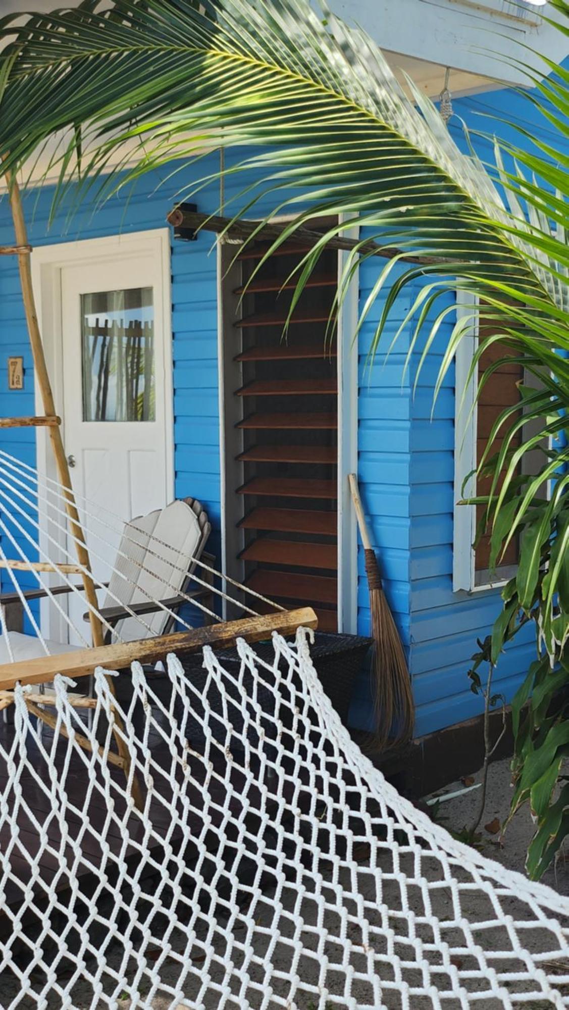 Oarsman'S Bay Lodge Naisisili Exterior photo